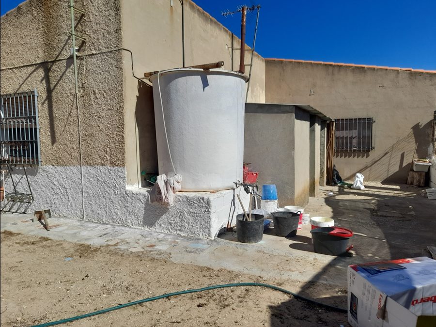 Finca de regadío con parras, casa y piscina — foto 20