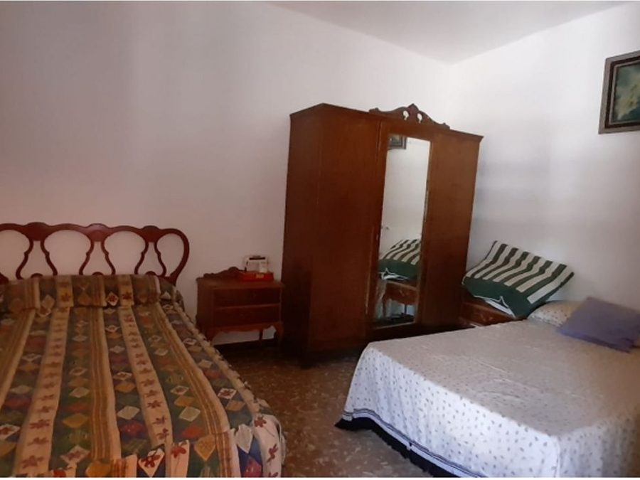 Se vende finca rústica a 12 km de Villarrobledo — foto 16