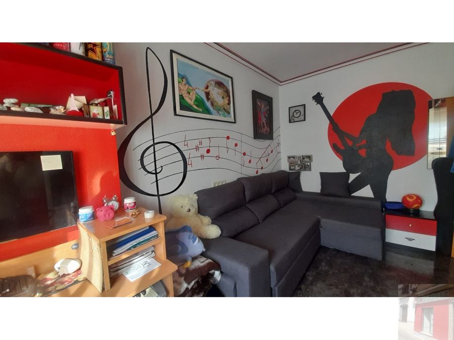 Venta casa semicéntrica — foto 3