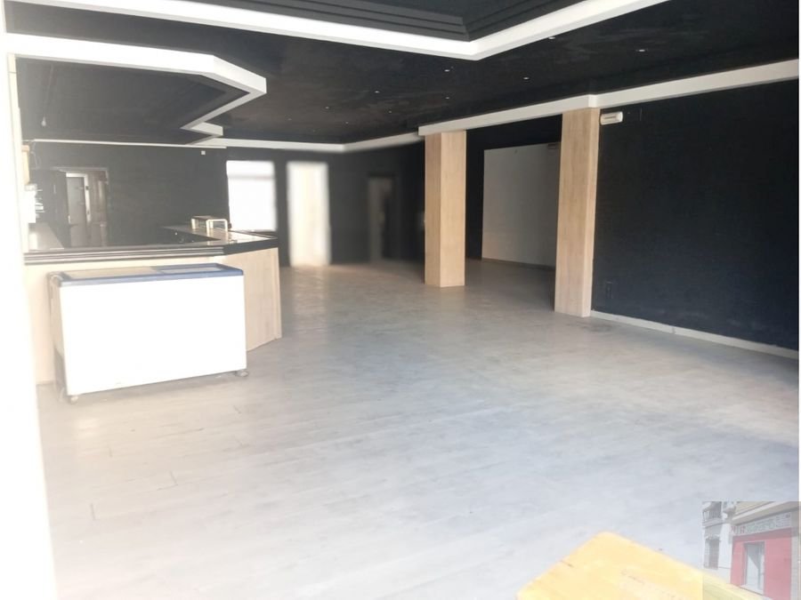 Se vende local acondicionado bar