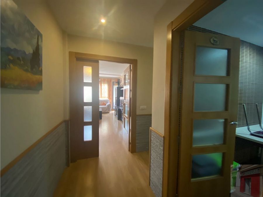 Se vende piso semi céntrico — foto 16